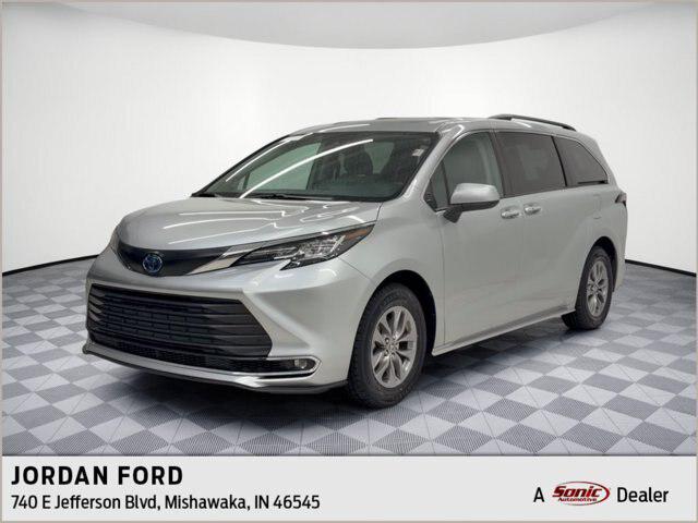2023 Toyota Sienna XLE for sale in Mishawaka, IN