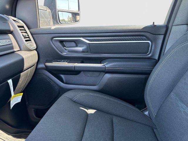 2025 Ram 1500 Big Horn Crew Cab 4x4 57 Box