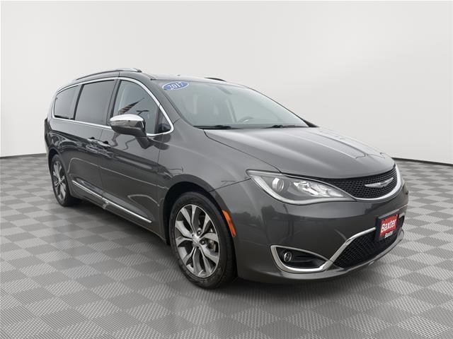 2017 Chrysler Pacifica Limited for sale in Elkhorn, NE