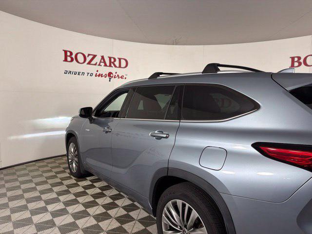 2021 Toyota Highlander Hybrid Platinum