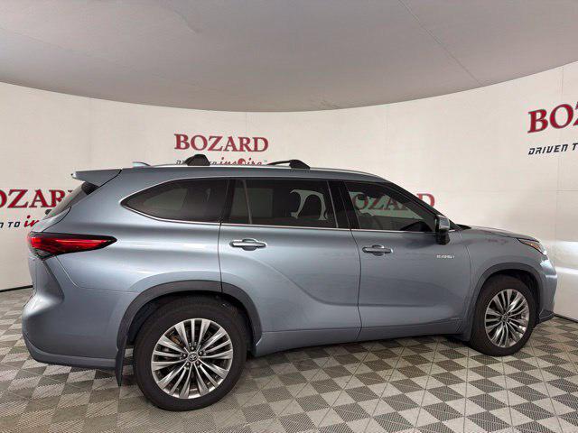 2021 Toyota Highlander Hybrid Platinum