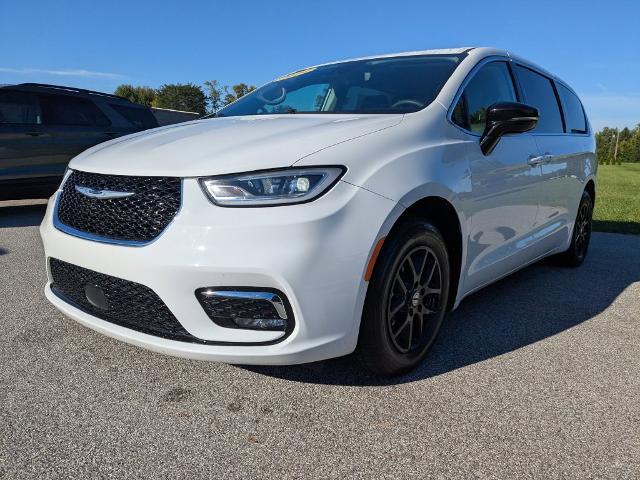 2024 Chrysler Pacifica Touring L for sale in Demotte, IN