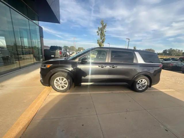 2023 Kia Carnival MPV LX for sale in Springfield, IL