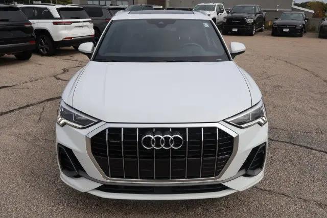 2025 Audi Q3 Premium 45 TFSI S line quattro Tiptronic