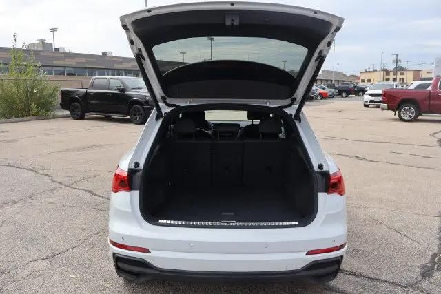 2025 Audi Q3 Premium 45 TFSI S line quattro Tiptronic