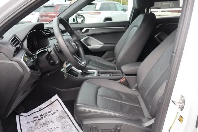 2025 Audi Q3 Premium 45 TFSI S line quattro Tiptronic