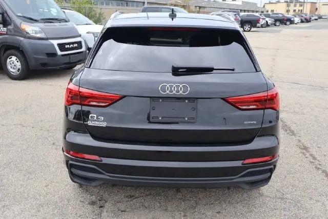 2025 Audi Q3 Premium 45 TFSI S line quattro Tiptronic