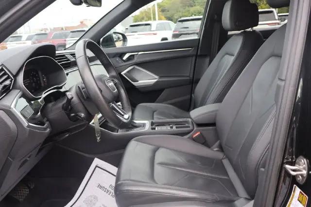 2025 Audi Q3 Premium 45 TFSI S line quattro Tiptronic