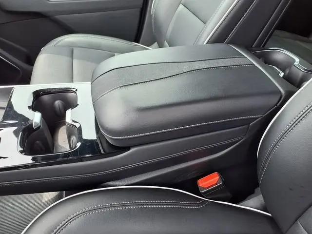 2025 Buick Enclave Preferred FWD
