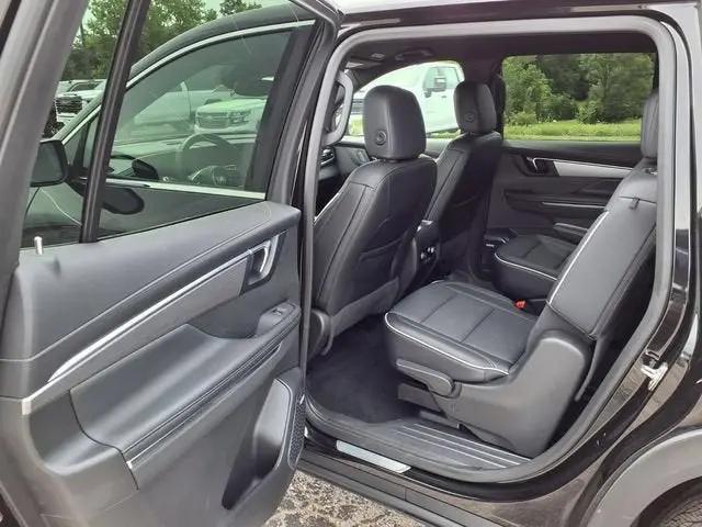 2025 Buick Enclave Preferred FWD