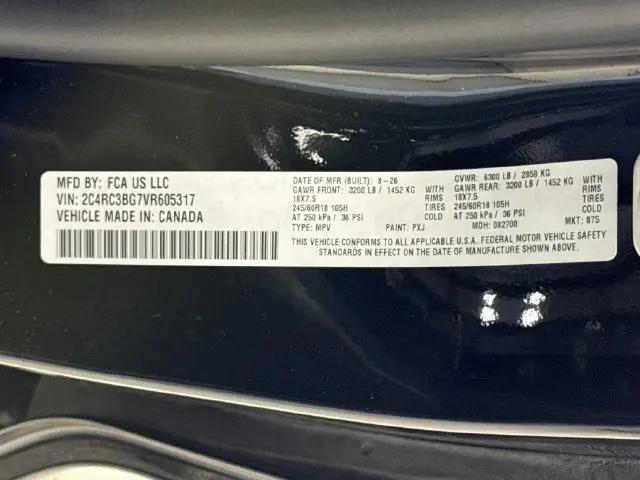 2027 Chrysler Pacifica Select AWD