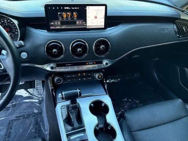 2022 Kia Stinger GT1