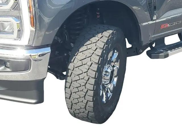 2025 Ford F-350 LARIAT