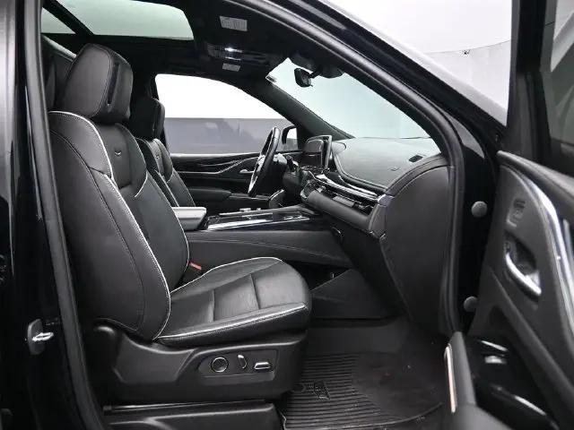 2023 Cadillac Escalade Sport
