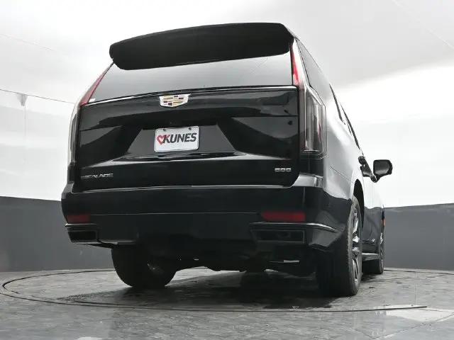 2023 Cadillac Escalade Sport