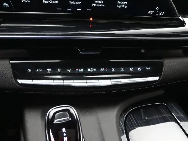 2023 Cadillac Escalade Sport