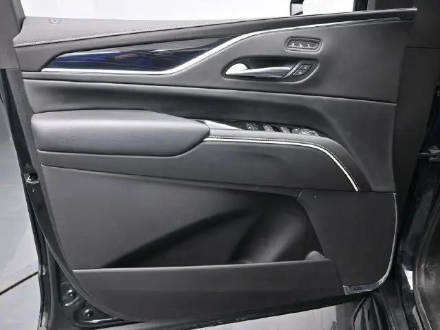 2023 Cadillac Escalade Sport