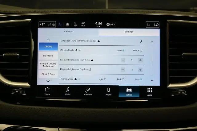 2024 Chrysler Pacifica Touring L