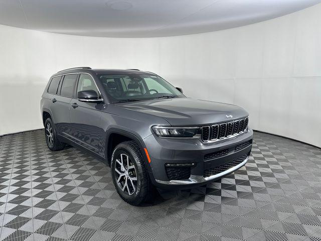 2023 Jeep Grand Cherokee L Limited 4x4 2023 Jeep Grand Cherokee L Limited 4x4