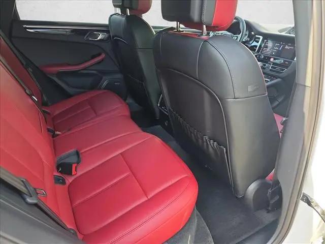 2024 Porsche Macan S