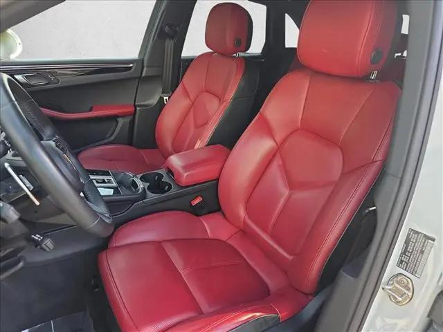 2024 Porsche Macan S