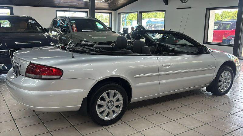 2004 Chrysler Sebring LXi