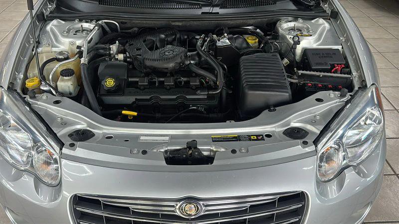 2004 Chrysler Sebring LXi