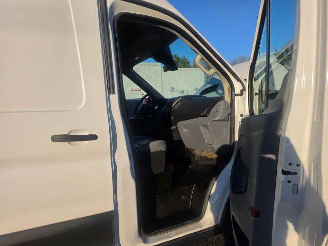 2018 Ford Transit Medium Roof w/Sliding Side Door w/LWB