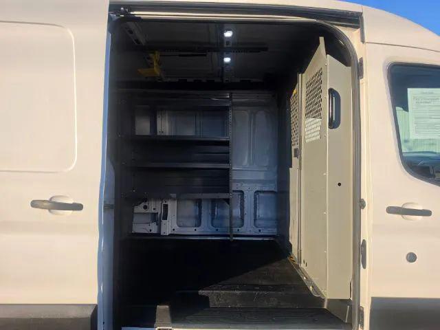 2018 Ford Transit Medium Roof w/Sliding Side Door w/LWB