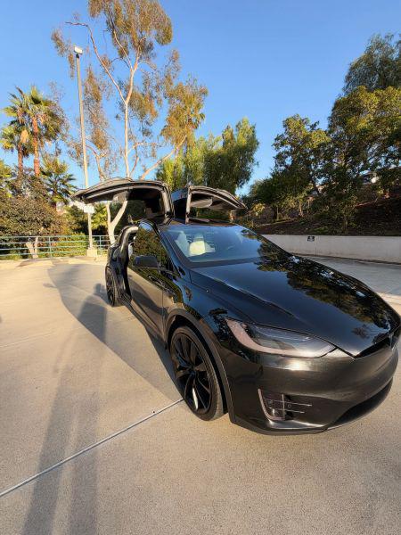2020 Tesla Model X Long Range Plus Dual Motor All-Wheel Drive