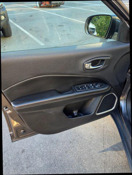 2018 Jeep Compass Latitude FWD