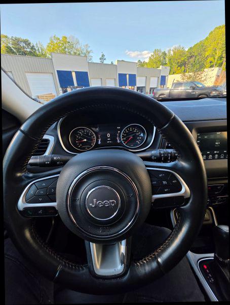 2018 Jeep Compass Latitude FWD