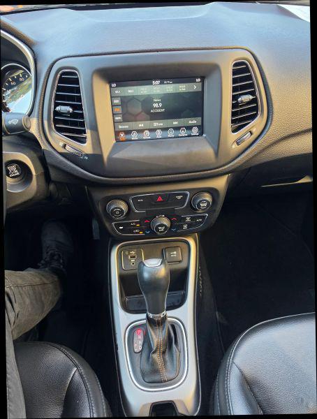 2018 Jeep Compass Latitude FWD
