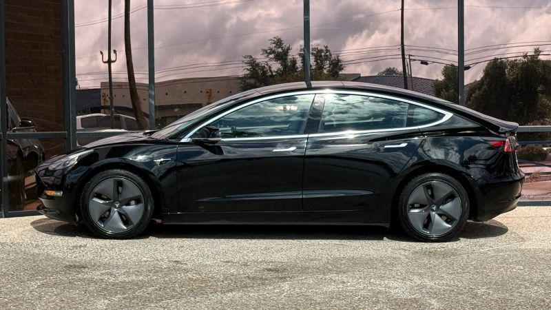 2019 Tesla Model 3 Standard Range Plus