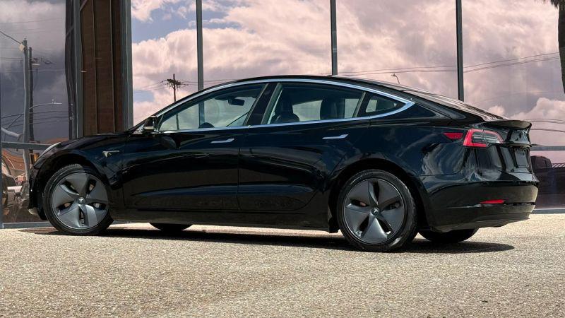 2019 Tesla Model 3 Standard Range Plus