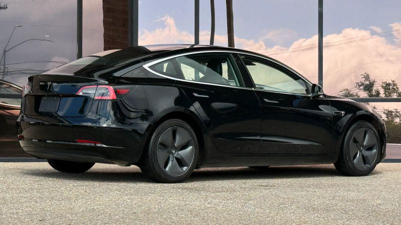 2019 Tesla Model 3 Standard Range Plus