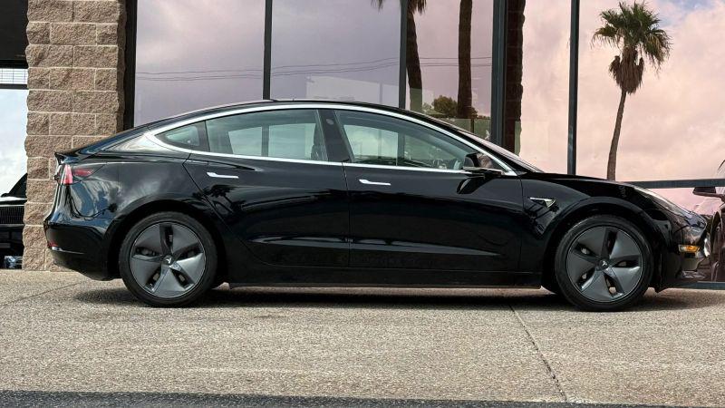2019 Tesla Model 3 Standard Range Plus
