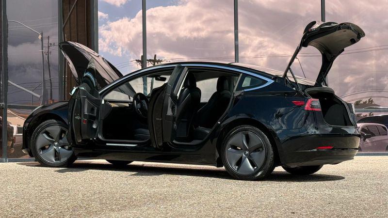 2019 Tesla Model 3 Standard Range Plus