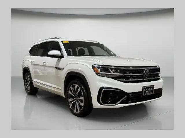 2022 Volkswagen Atlas 3.6L V6 SEL Premium R-Line for sale in Brookfield, WI