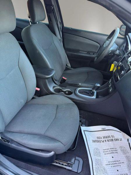 2012 Chrysler 200 LX