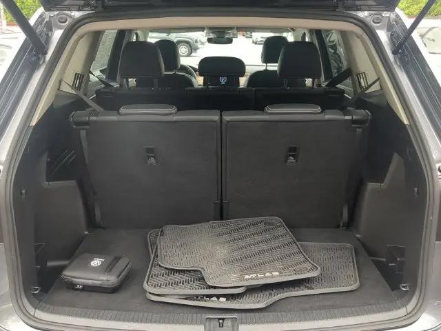 2025 Volkswagen Atlas 2.0T SE