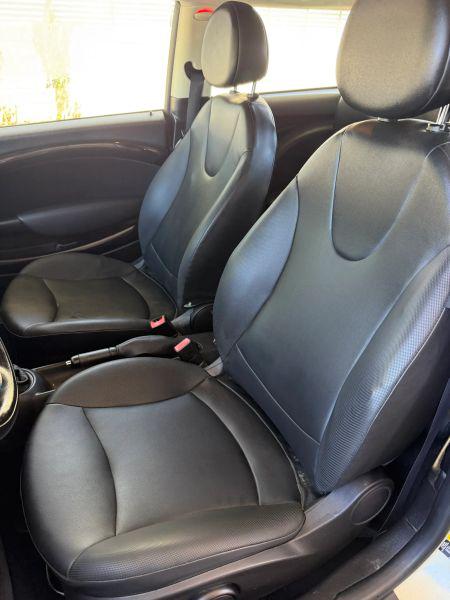 2011 MINI Cooper Cooper