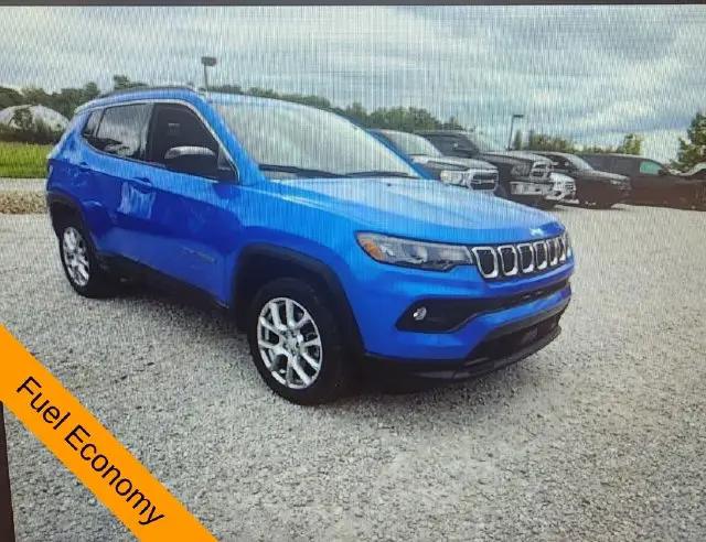2023 Jeep Compass Latitude Lux FWD for sale in Gurnee, IL