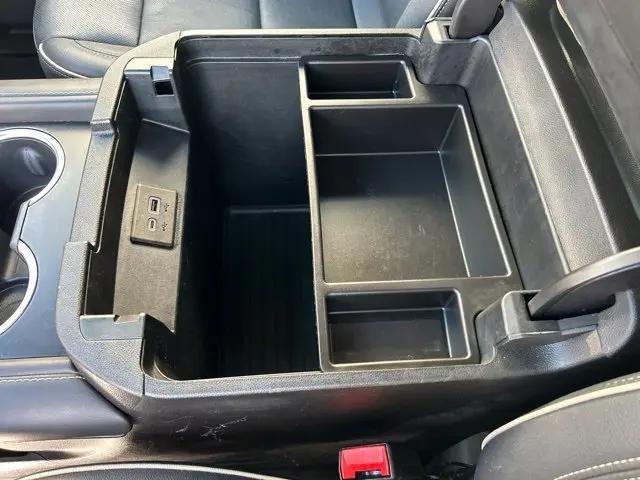 2023 GMC Yukon 4WD SLT