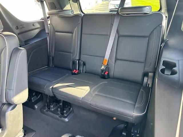 2023 GMC Yukon 4WD SLT