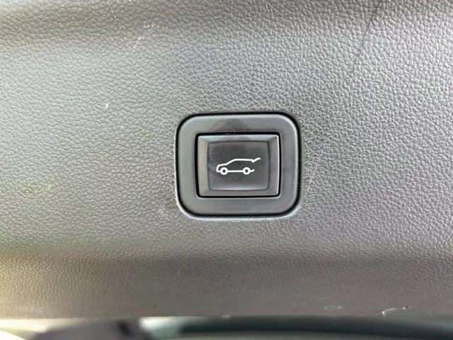 2023 GMC Yukon 4WD SLT