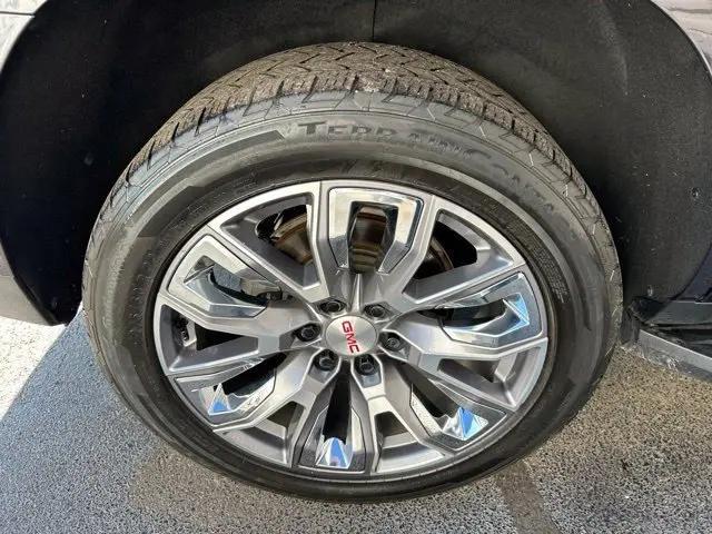 2023 GMC Yukon 4WD SLT