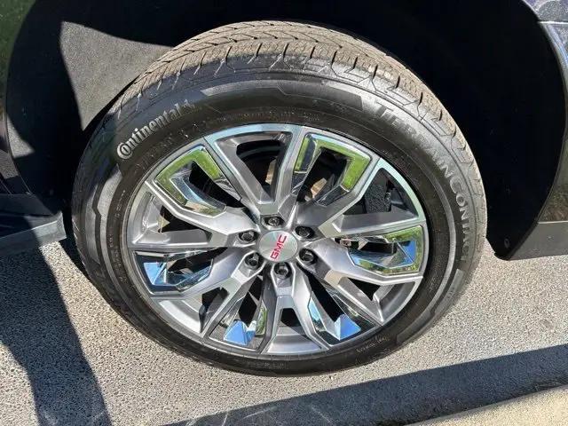 2023 GMC Yukon 4WD SLT
