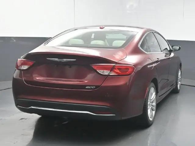 2016 Chrysler 200 Limited