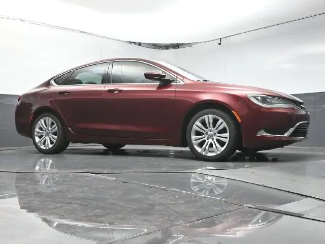 2016 Chrysler 200 Limited